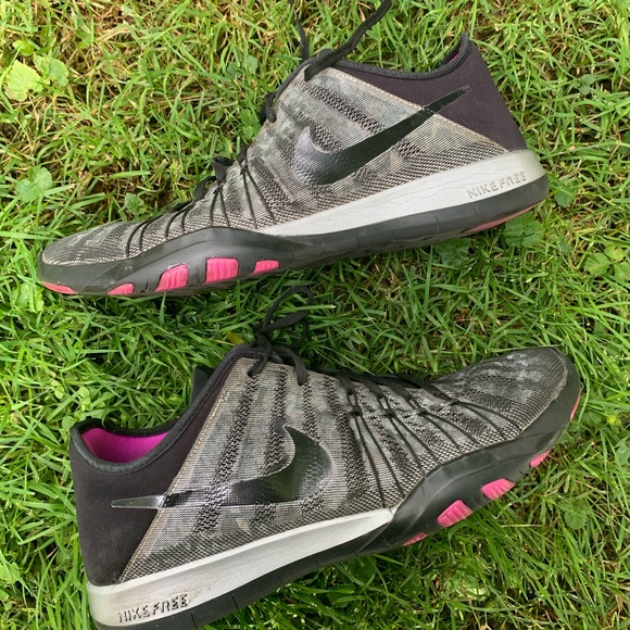 Nike Shoes Womens Free Tr 6 Metallic Sneakers Size 10 Poshmark